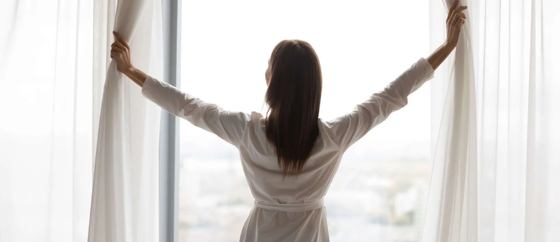 Квартиры верхнего уровня невероятно светлые. Если не боитесь высоты и пеших подъемов, вам будет здесь комфортно